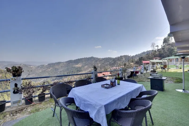 Luxe 4BHK Himalayan Range View - Madalsa Home